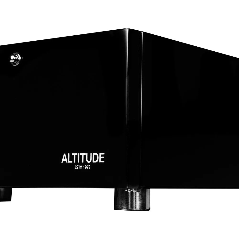 Altitude 220400
