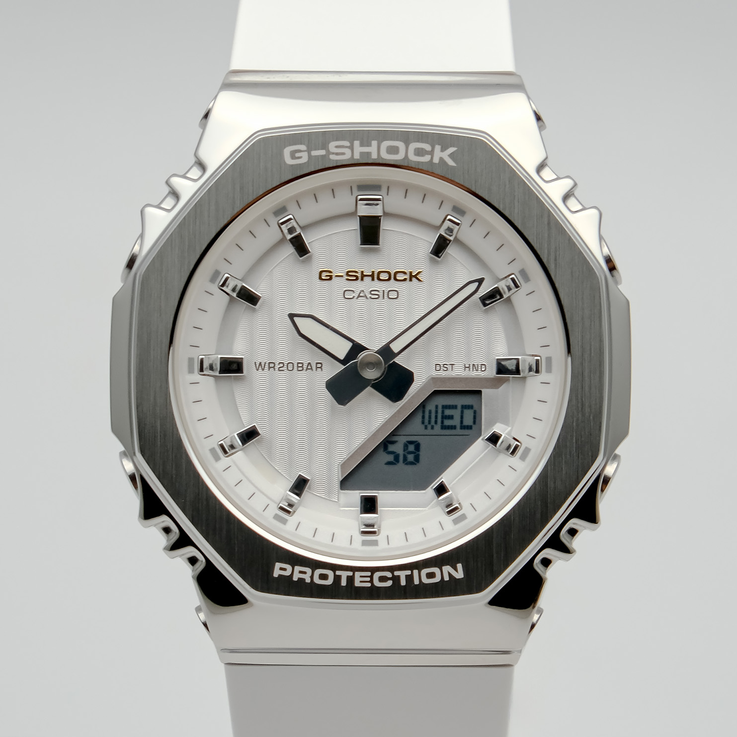 casio GM-S2110SH-7A