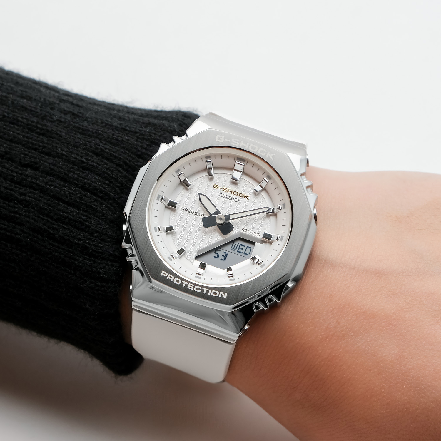 casio GM-S2110SH-7A
