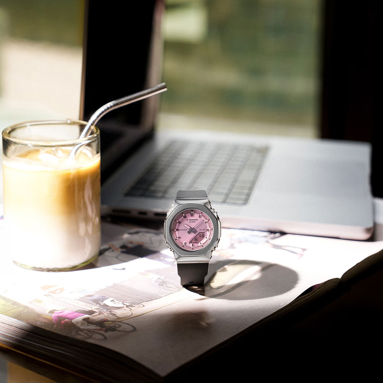 casio GM-S2110SR-1A